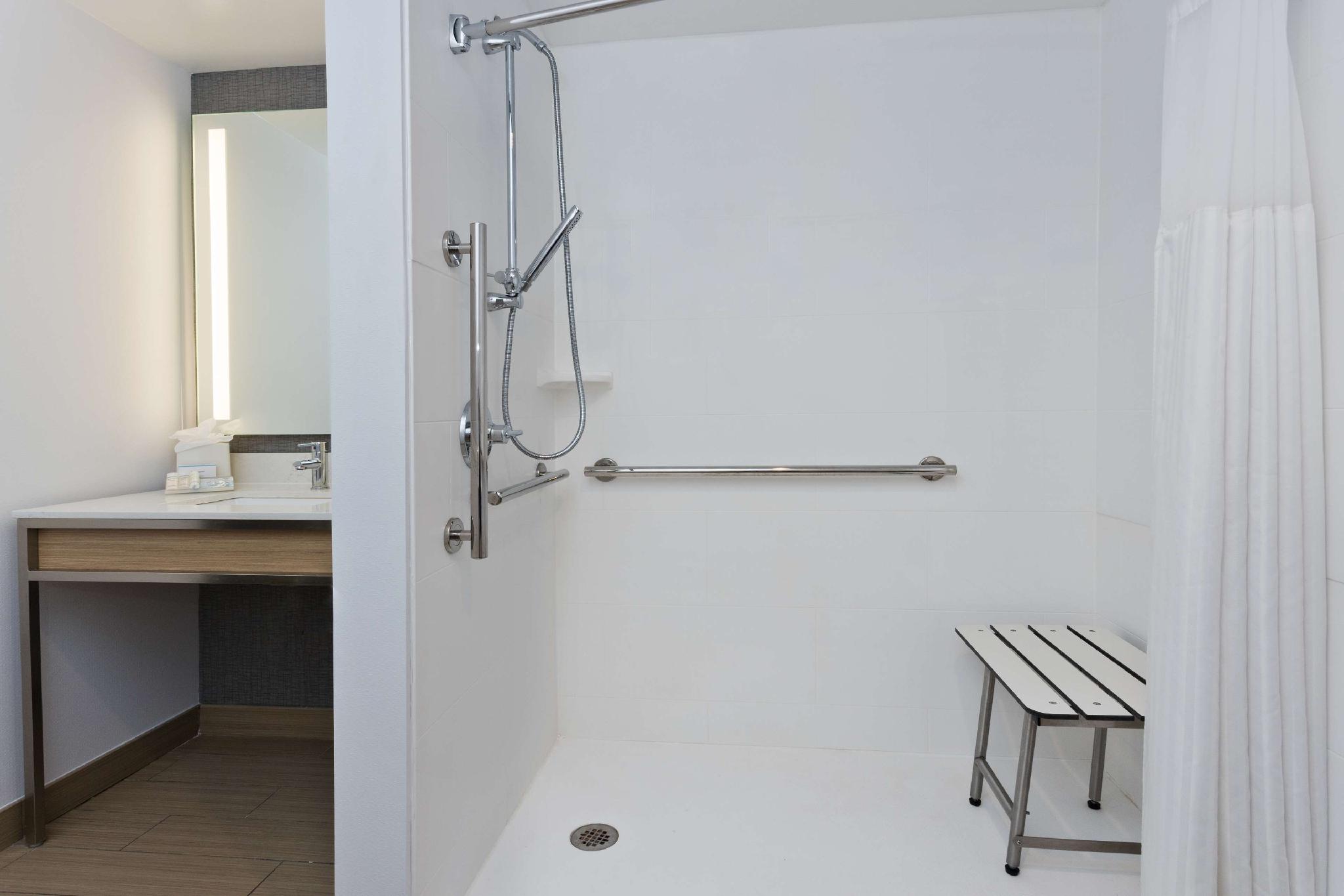Hilton Garden Inn Birmingham/Lakeshore Drive 写真
