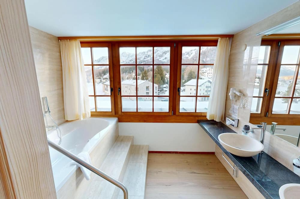 シュワイザーハウス スイス クオリティー ホテル 写真