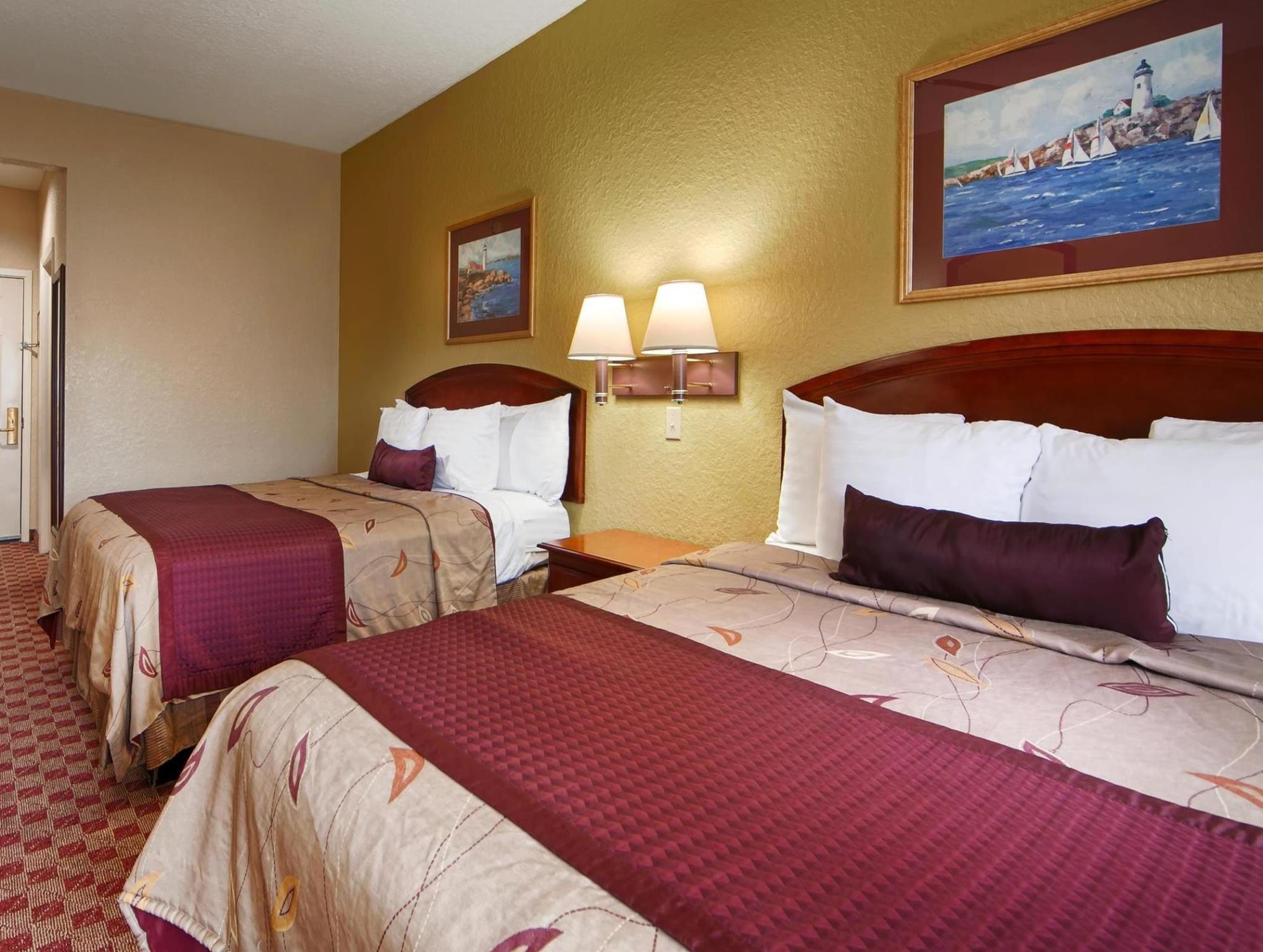 Best Western Plus Northwest Inn & Suites 写真