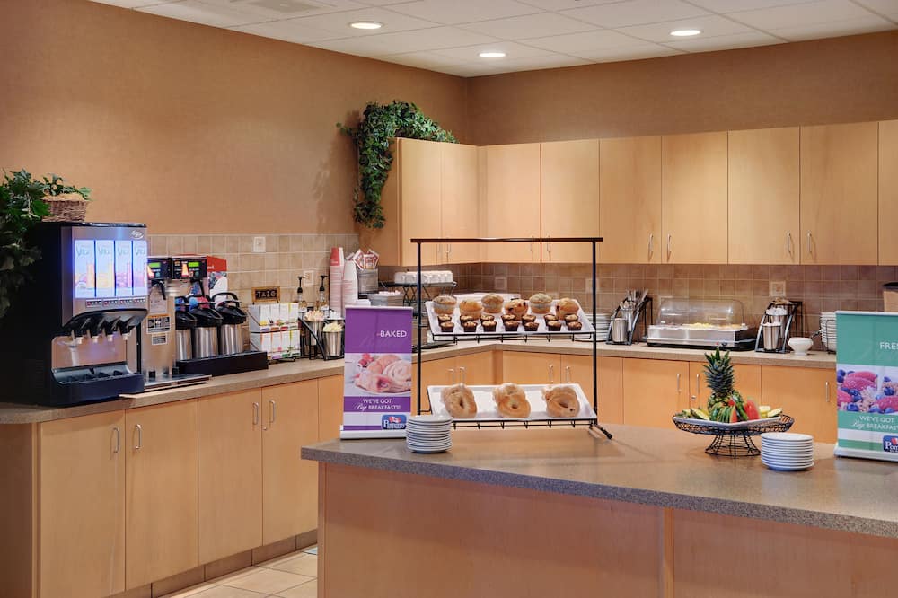 Pomeroy Inn & Suites Fort St. John 写真