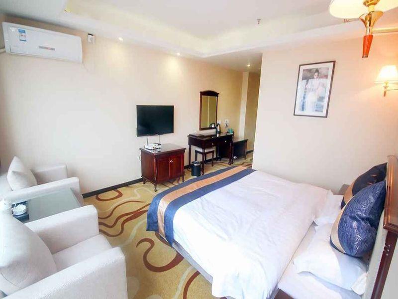 ルイジア ラージ ホテル チュヨンドゥ エアポート 写真