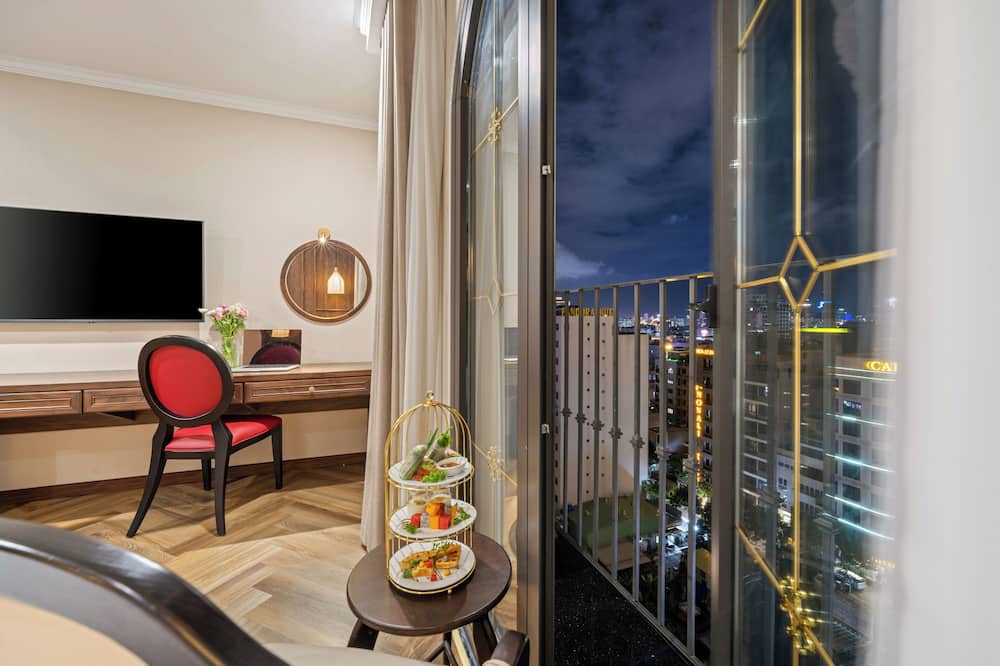 ゴールデン ロータス ラグジュアリー ホテル ダ ナン 写真