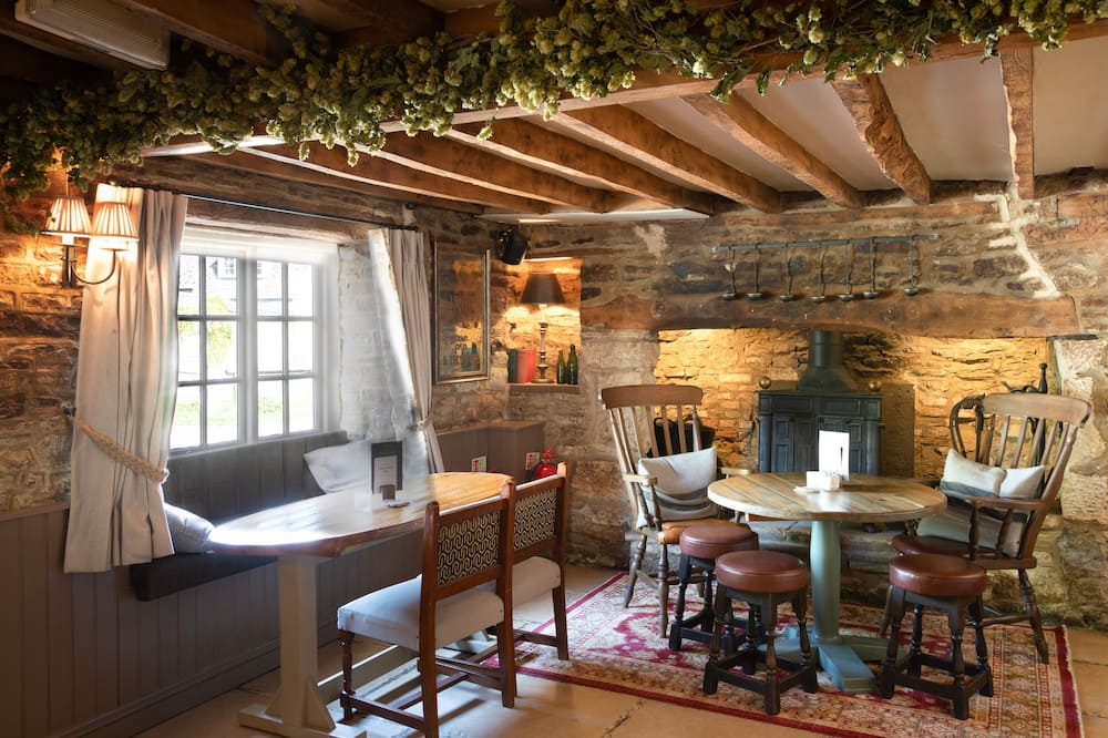 ザ ライオン ウェンドルベリー 写真