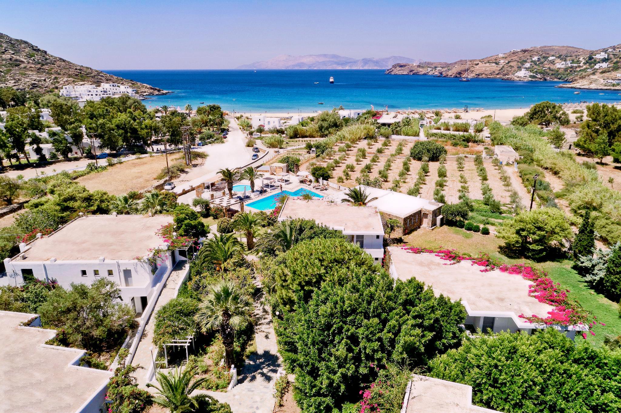 Dionysos Resort Ios 写真