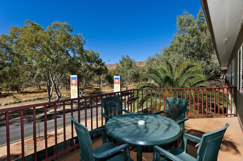 アリス オン トッド 写真