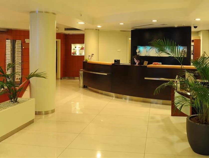 ベストウエスタン プラス グランド ホテル ビクトル ユーゴー 写真