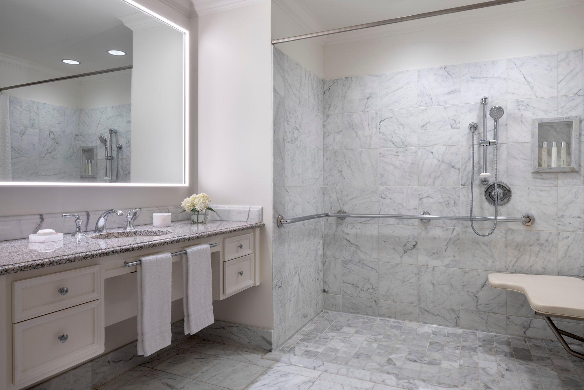 Four Seasons Hotel Westlake Village 写真