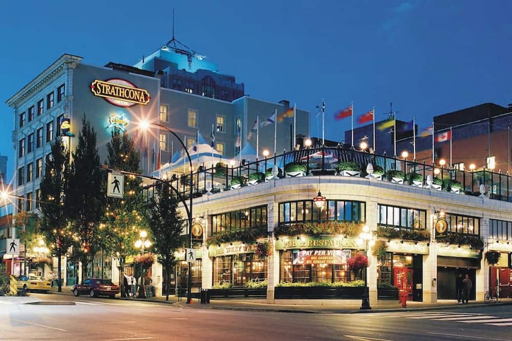 ストラスコナ ホテル 写真