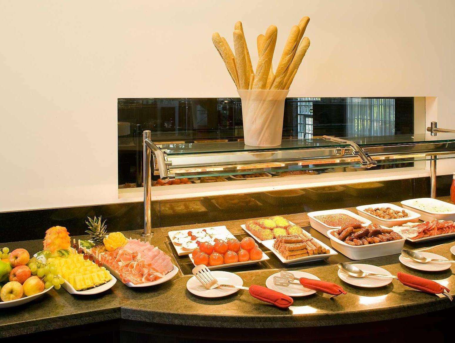 ノボテル カーディフ センター ホテル 写真