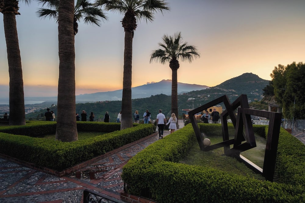 Excelsior Palace Hotel 写真