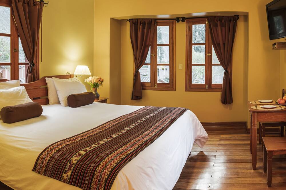 ホテル パカリタンプ 写真