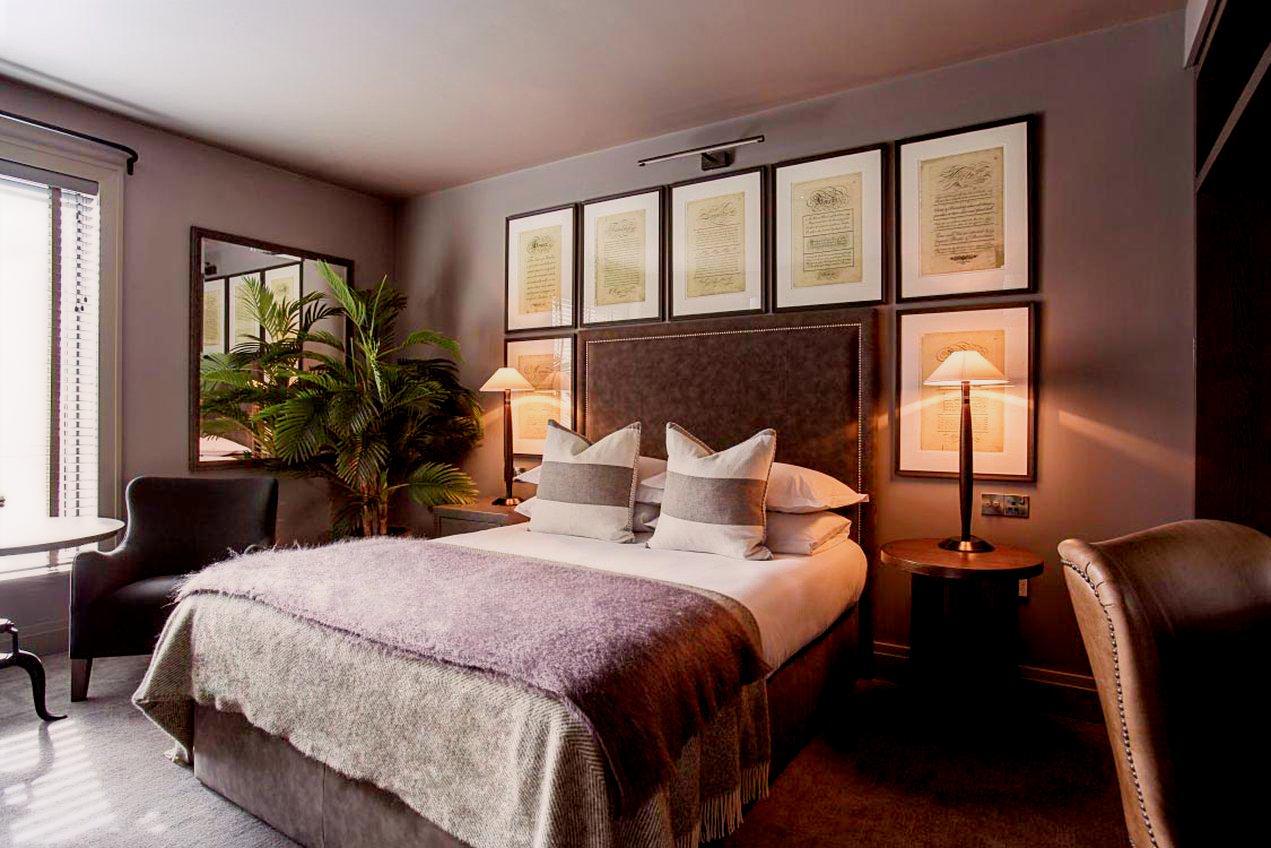 ダコタ リーズ 写真