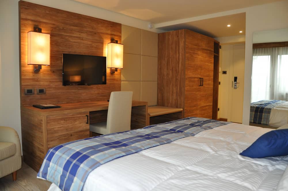 ホテル アンバサダー ツェルマット 写真