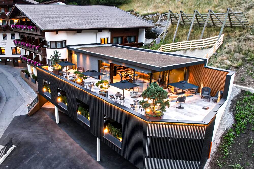 ホテル アルピナ ゼルデン アダルツ オンリー 写真