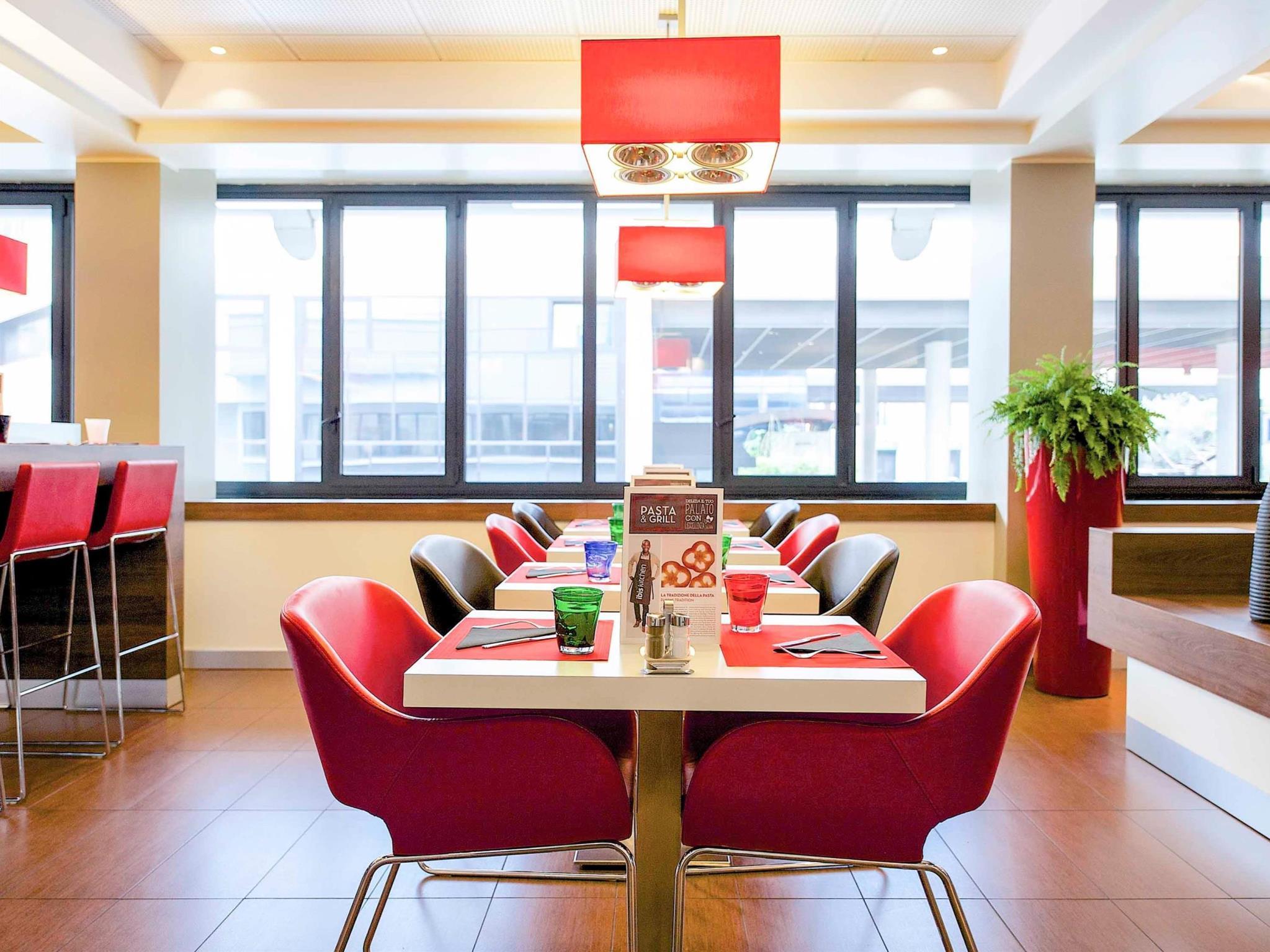 イビス ミラノ チェントロ ホテル 写真