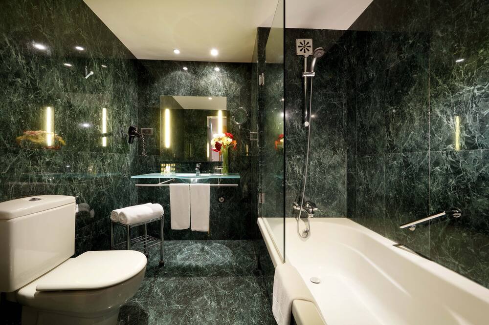 ユーロスターズ リスボア パルケ 写真