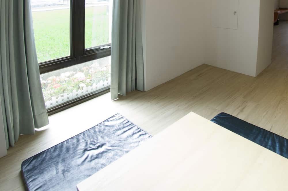 W スター (渥爾夫) 写真