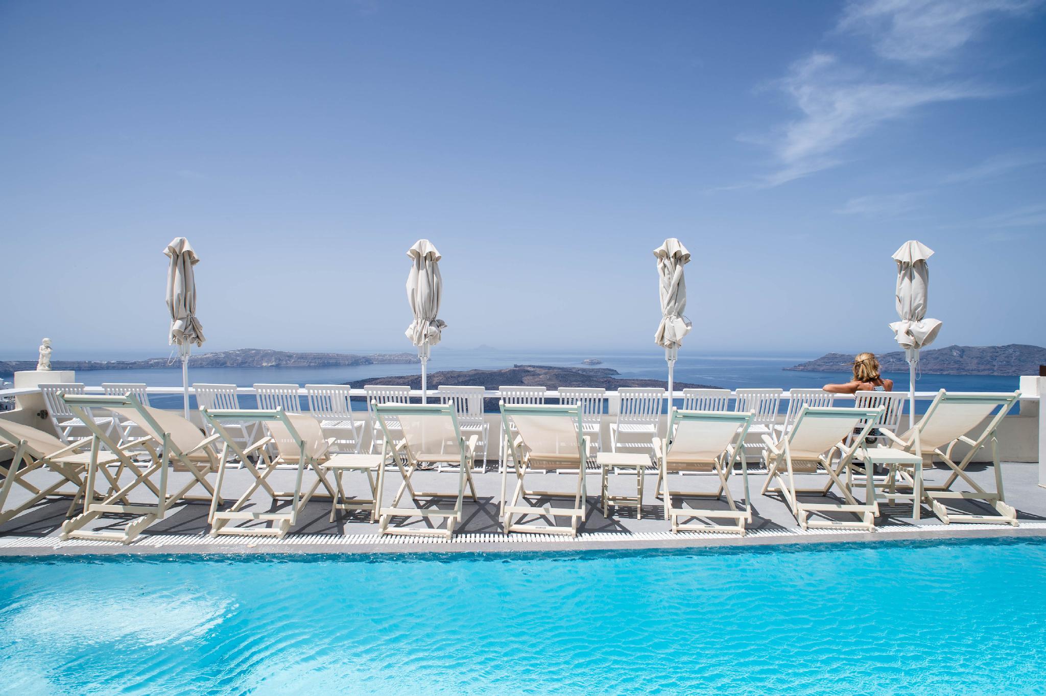 ヴィラ イリアス カルデラ ホテル 写真