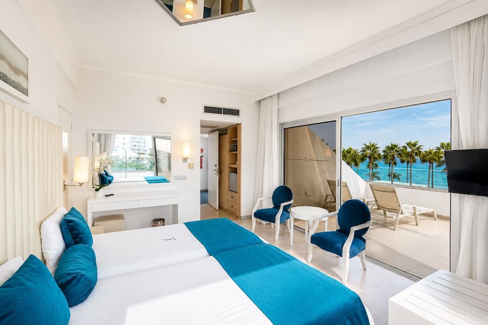Vrissiana Beach Hotel 写真