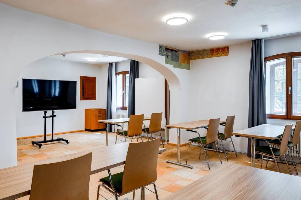 プレミア イン ミュンヘン エアポート ズュード 写真