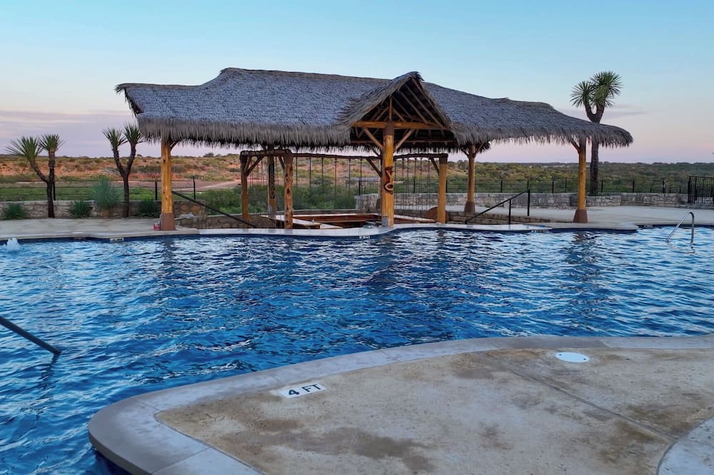 Y.O. ランチヘッドクォーターズ 写真