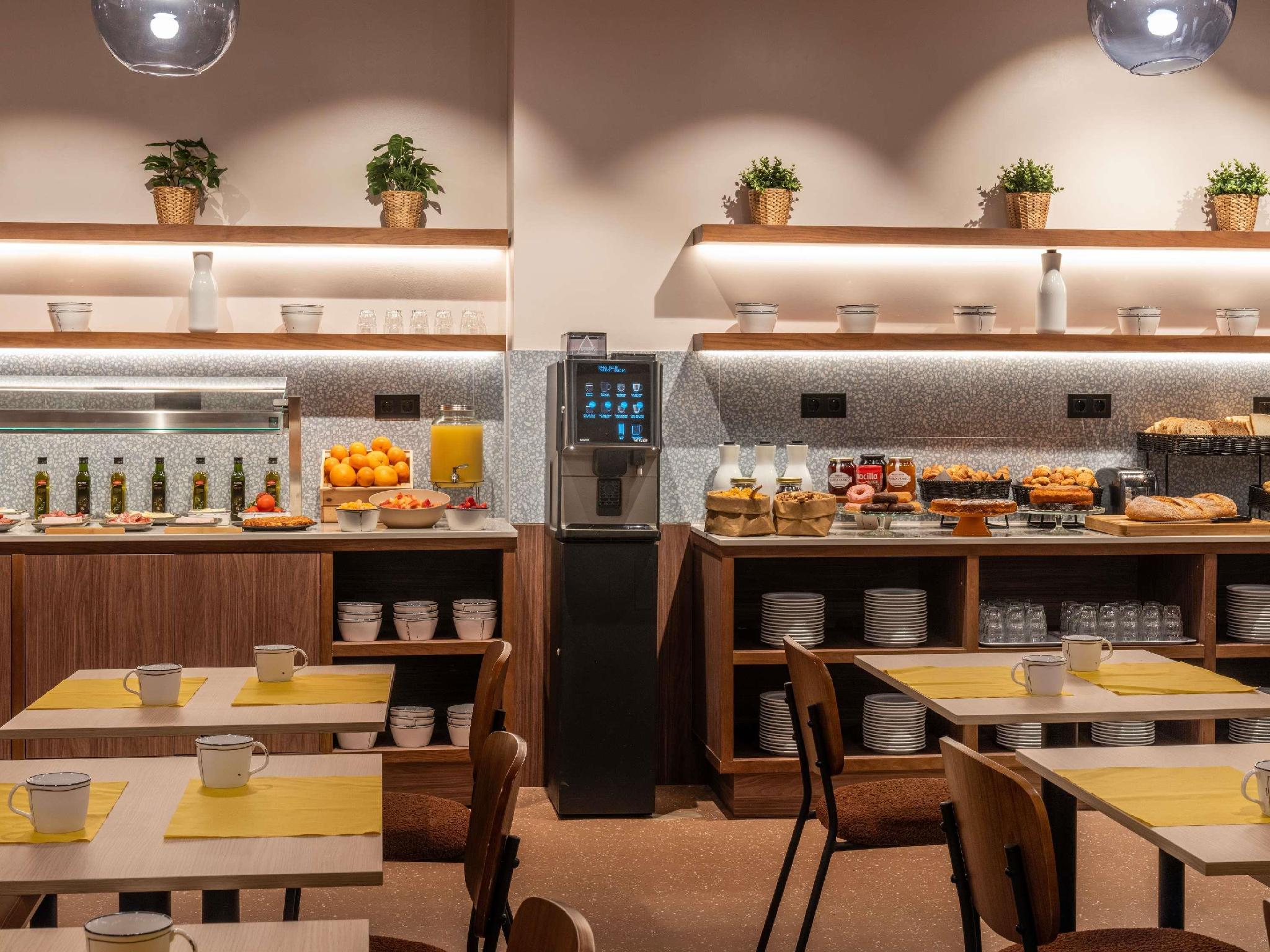 Ibis Styles Zaragoza Ramiro I 写真