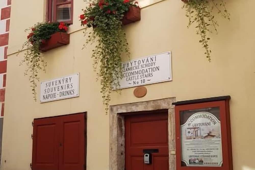 ウビトバニ ザーメツケ スホディ 写真