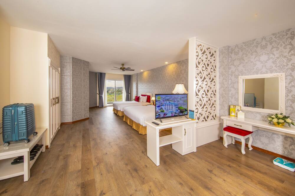 ラダラット ホテル 写真