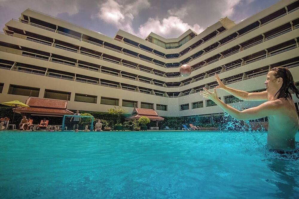 パトン リゾート ホテル 写真