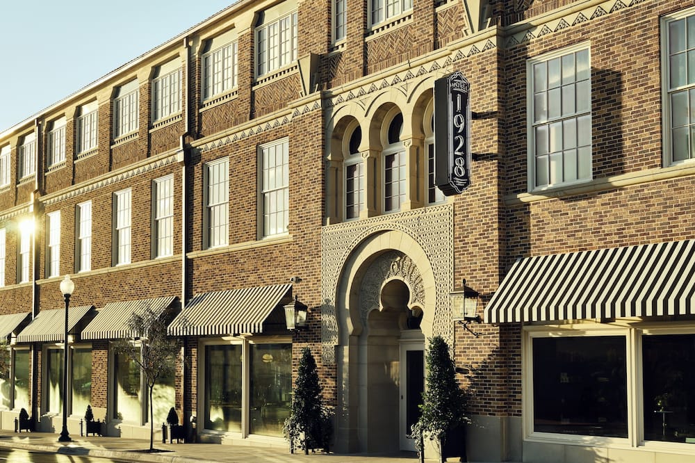 オテル 1928 写真