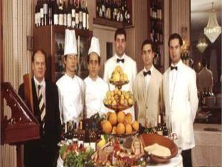 ホテル モデルノ 写真