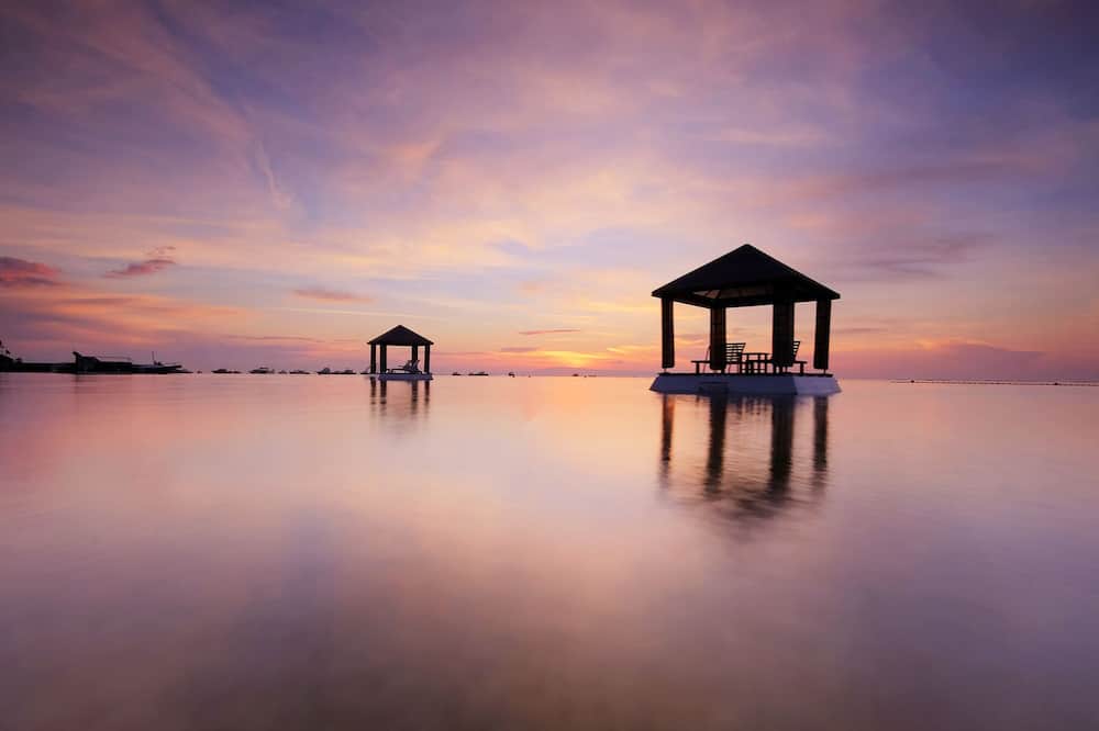 プリ サントリアン ビーチ リゾート & スパ 写真