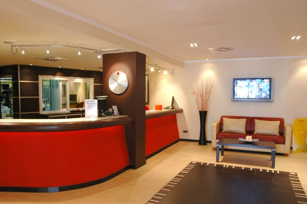 マクドナルド ドナ ローラ クラブ 写真