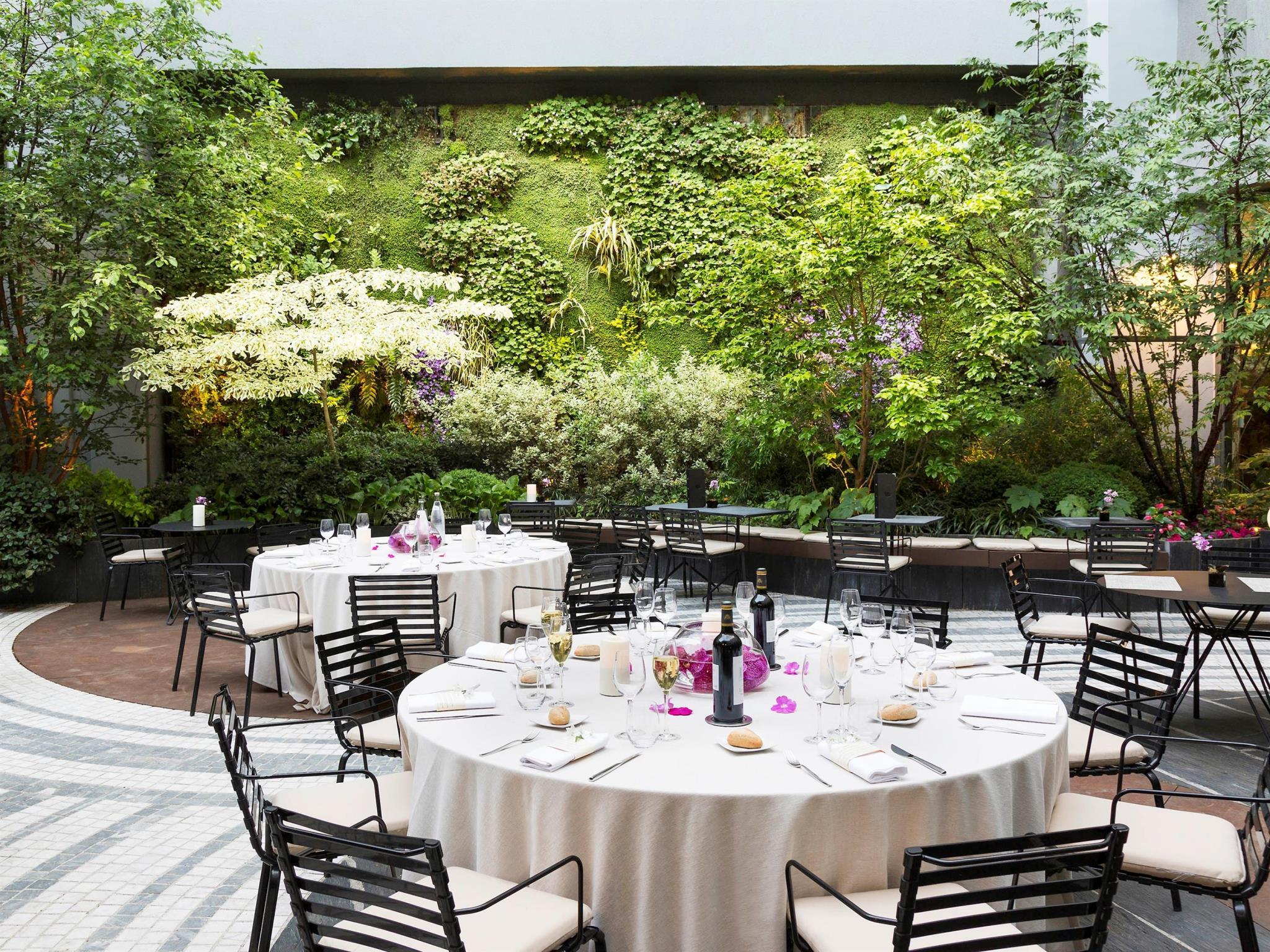 ノボテル パリ レ アール ホテル 写真