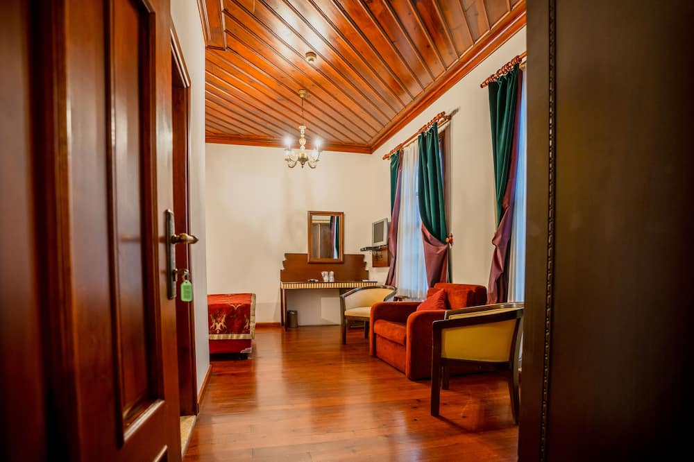 メディテラ アート ホテル 写真