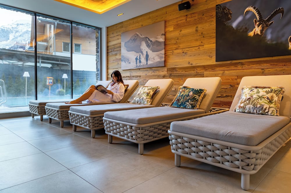 マウンテン ホテル ルイス 写真