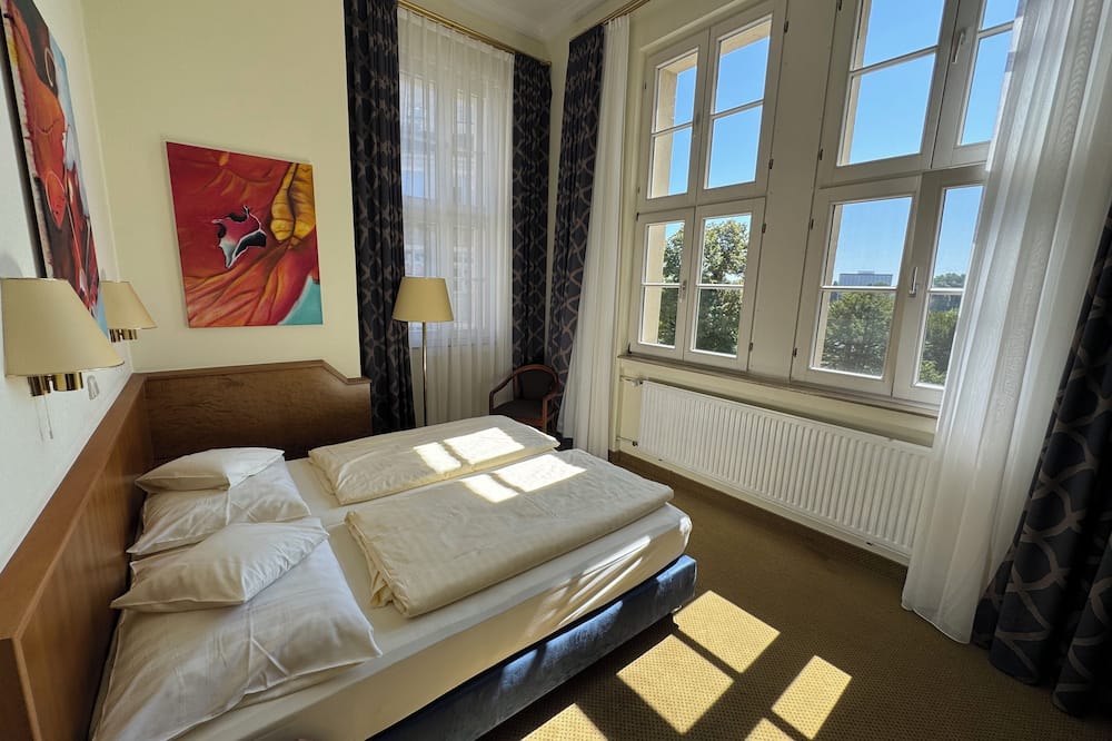 ホテル ヴィクトリア 写真