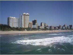 サザン サン エランゲニ ＆ マハラニ 写真