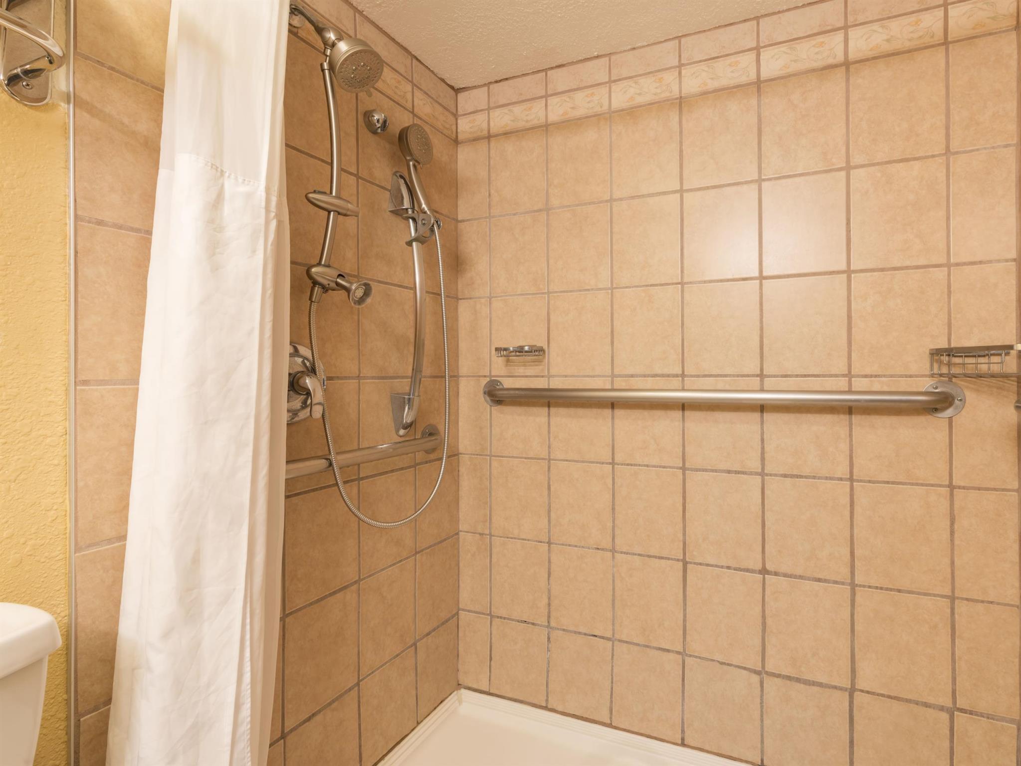 ラマダ バイ ウィンダム ボウリング グリーン 写真