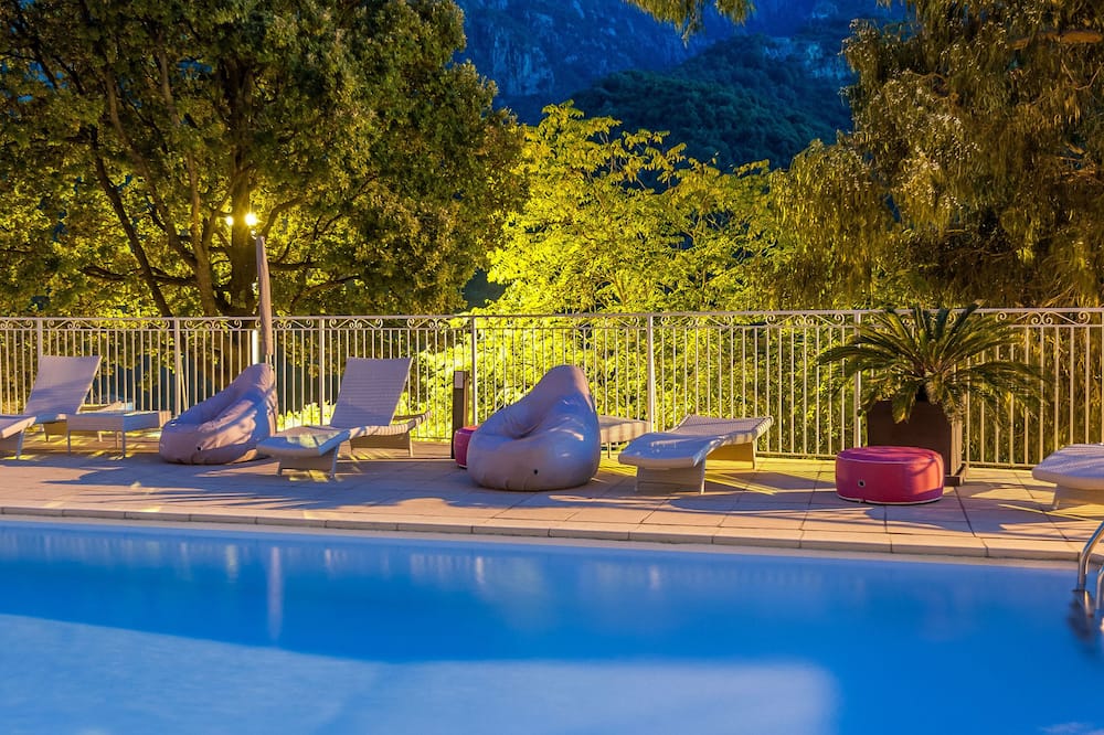 ホテル カポ ドート 写真