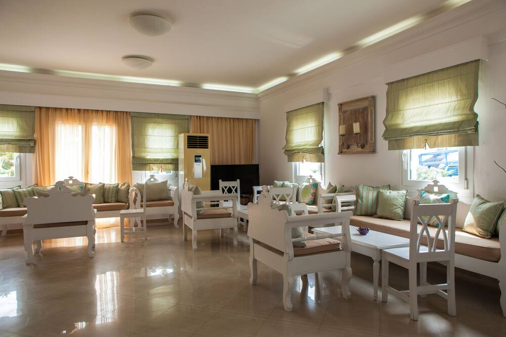 ホテル ダイダロス 写真