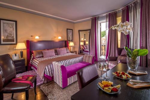 The Inn at the Spanish Steps Luxury Collection - The View 写真