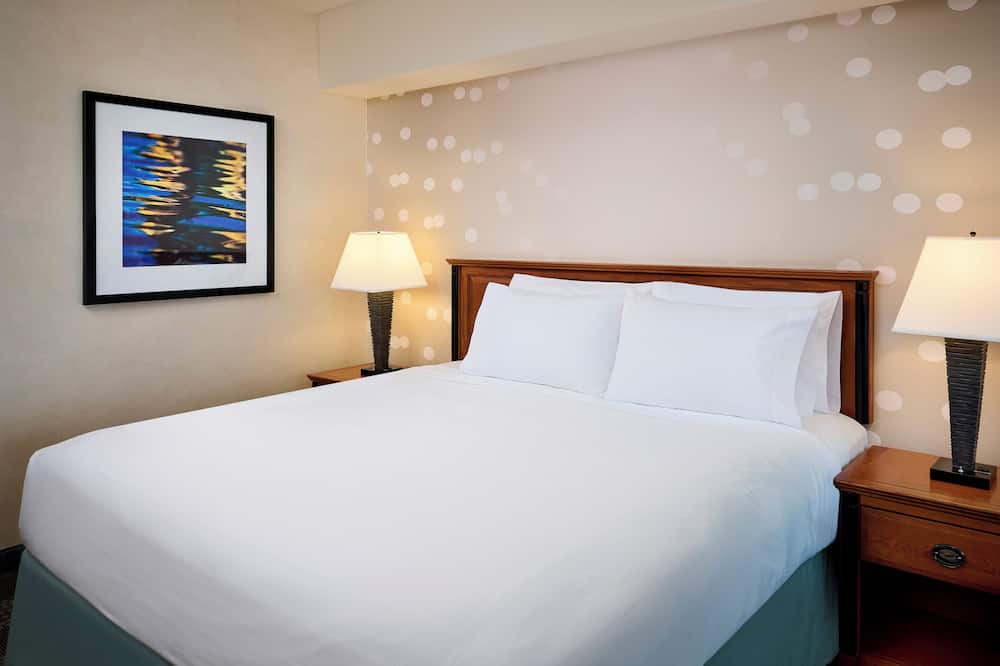 ナイアガラ フォールズビュー ホテル ＆ スイーツ バイ IHG 写真