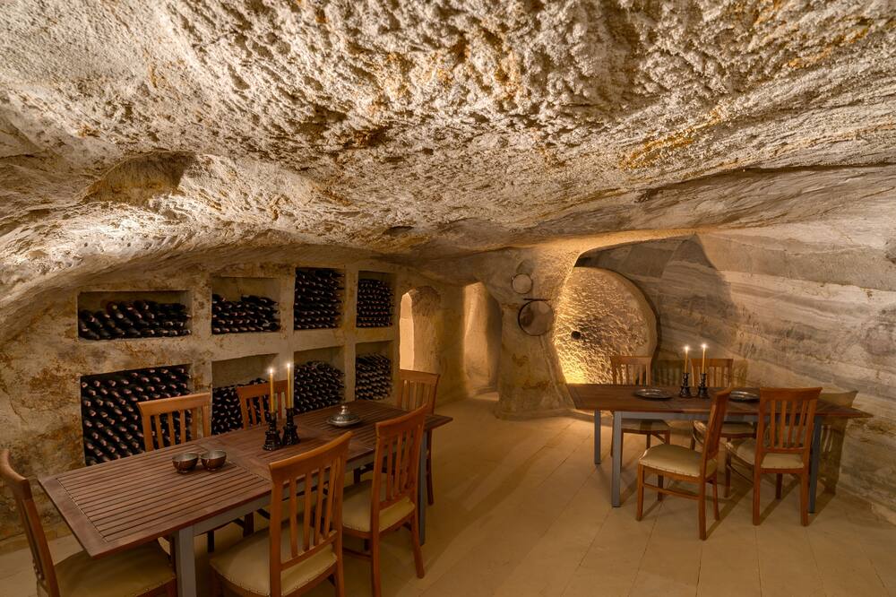 ホテル テメニ エヴィ 写真