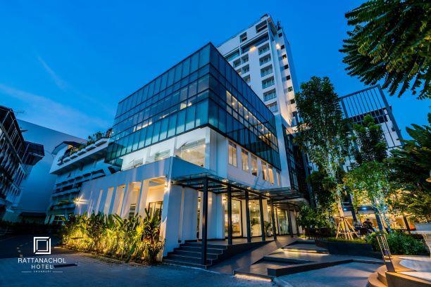 ラッタナチョル ホテル 写真