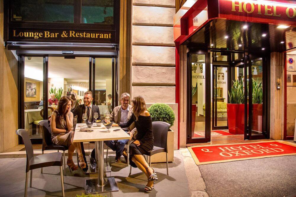 ホテル オックスフォード 写真
