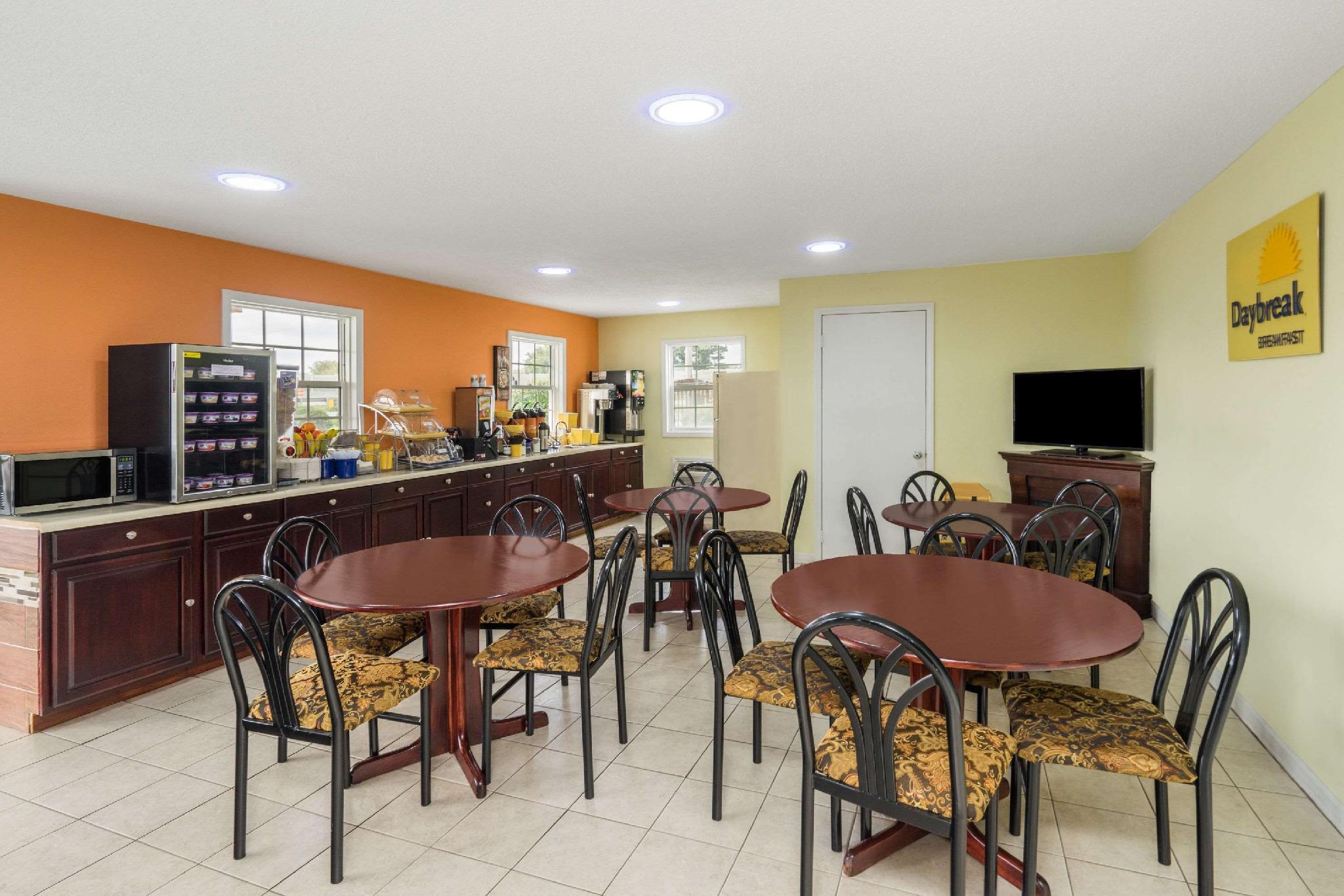 デイズ イン バイ ウィンダム ステーツビル 写真