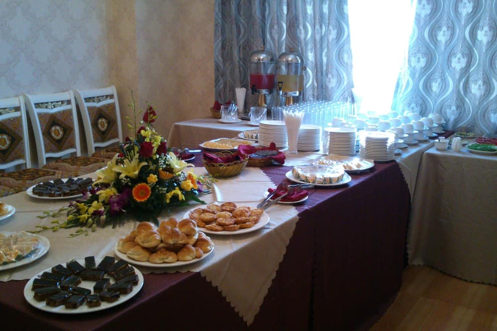 ゴールデン ハロン ホテル 写真