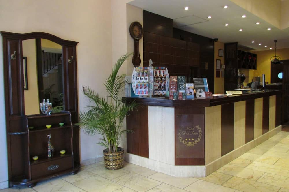 ホテル ドン パコ 写真