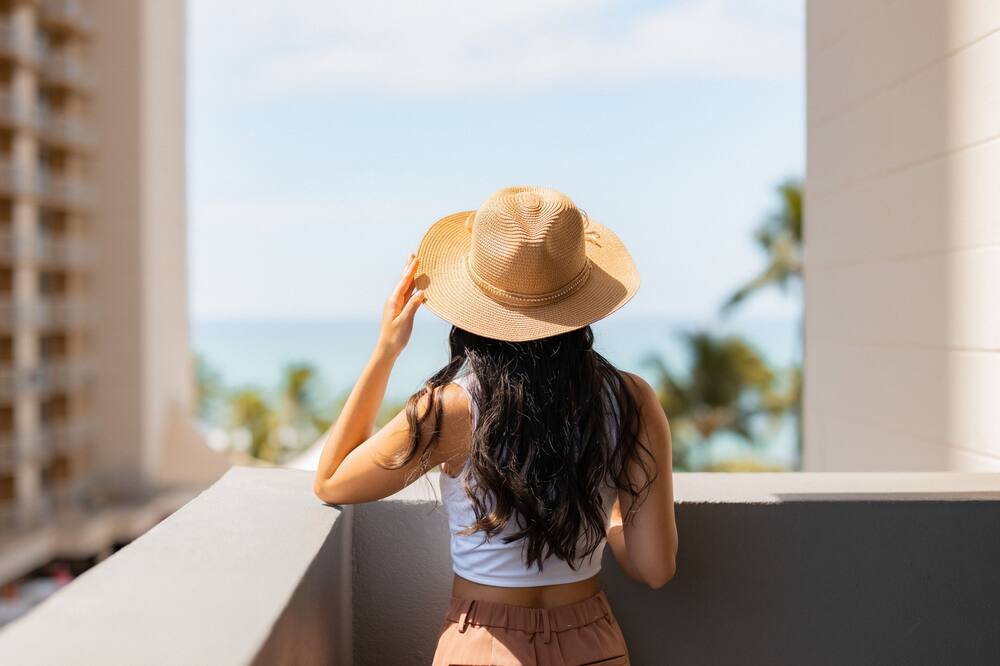 ホテル リニュー 写真